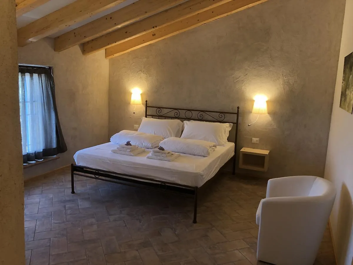 Agriturismo2Laghi Ponti sul Mincio 0*,